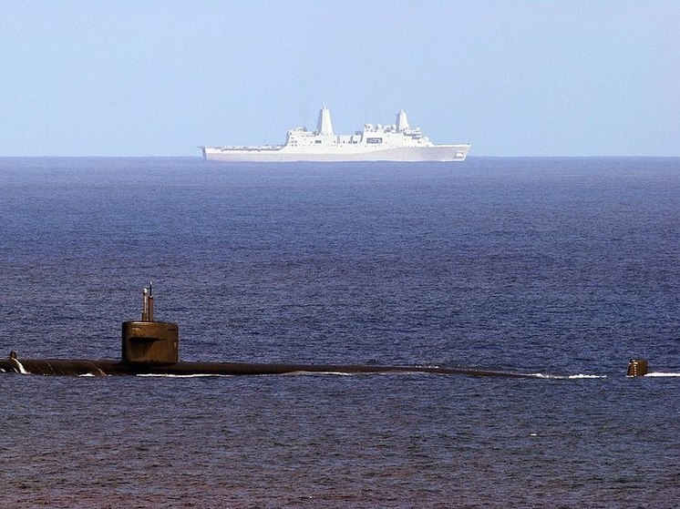 Заместитель министра иностранных дел Кубы Карлос Фернандес де Коссио Домингес заявил, что в территориальных водах страны находится американская подводная лодка USS Helena, не получившая соответствующего разрешения