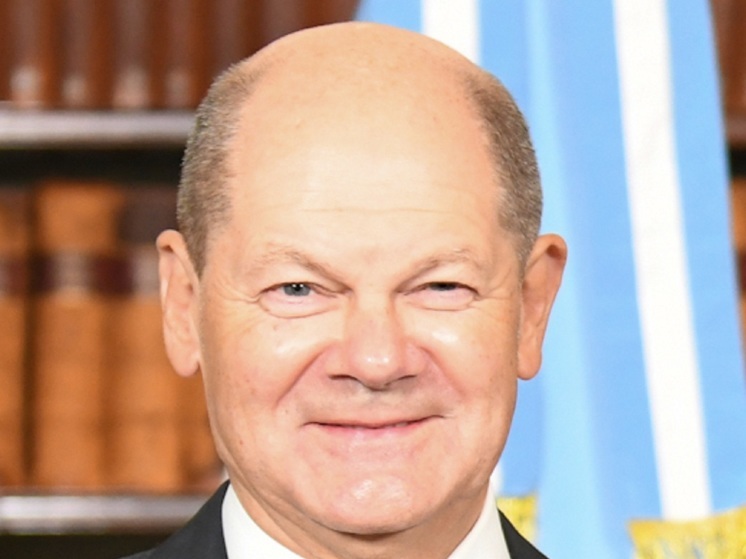 Шольц заявил, что в будущих конференциях по Украине должна участвовать Россия