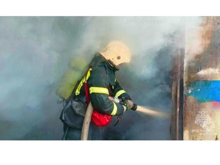 В Вязьме горели гаражи