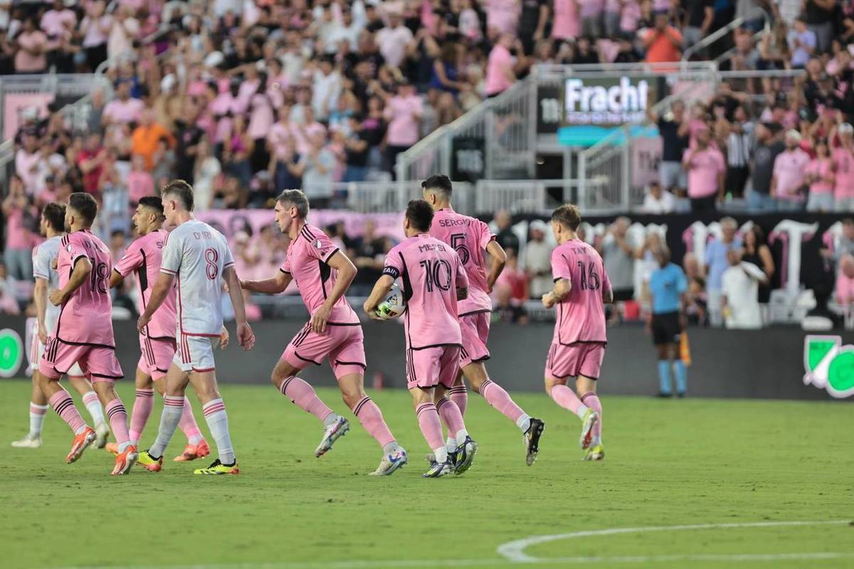 «Интер Майами» без Месси и Суареса одержал победу вдевятером