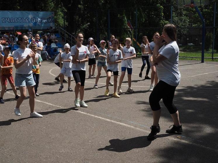 Дети из школьных лагерей Курска провели игру «Береги здоровье смолоду»