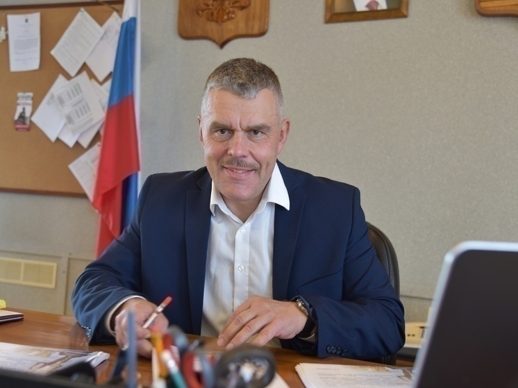 Экс-мэр Петрозаводска Любарский продолжает ходить по лесам