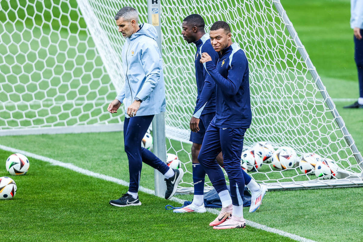 Ситуация внутри сборной Франции по футболу накалилась после победы партии Ле Пен на выборах в Европарламент!