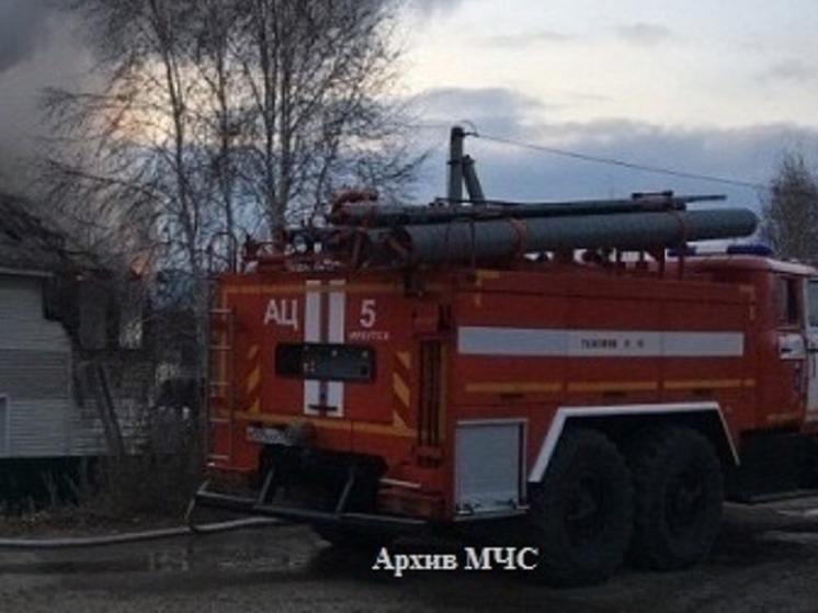 Костромские пожара: нынешней ночью в Мантурове горел торговый павильон