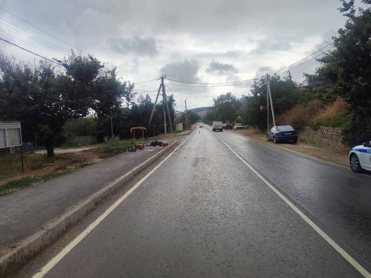 Под Севастополем водитель иномарки сбил двух женщин