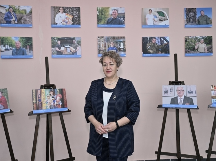 Фотовыставку о Донбассе открыли в аэропорту Салехарда