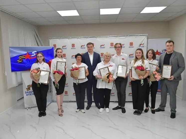 Омский губернатор Хоценко отметил работу фонда "Защитники Отечества"