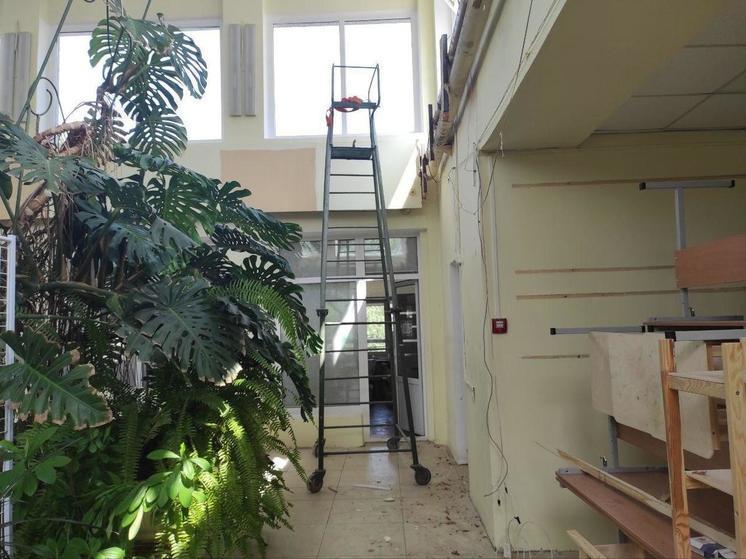 В Энергодаре идет ремонт Детской школы искусств