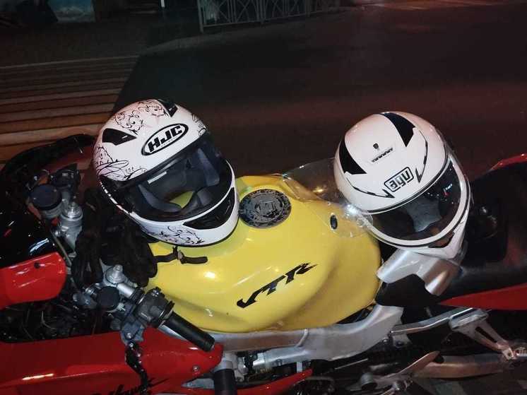 Девушка-пассажирка мотоцикла получила тяжелые травмы в аварии в Ставрополе