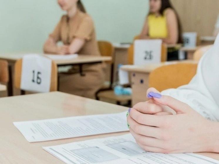 Выпускники Калмыкии сдали экзамен по русскому языку в резервный день ЕГЭ