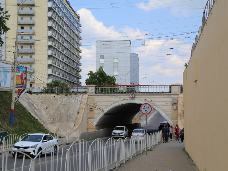 В Армавире шесть остановок общественного транспорта сделают доступными для людей с ОВЗ