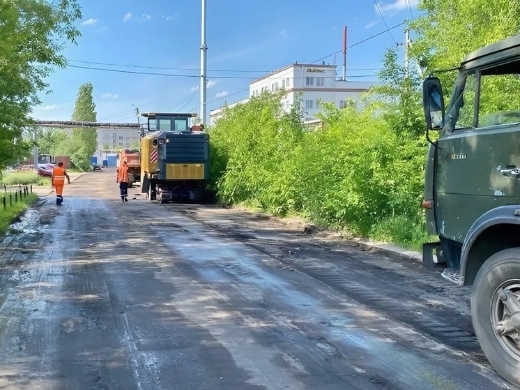 Прокуратура в Канаше обратила внимание на качество асфальта на территории ТЦ