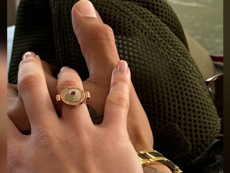 Украинская блогерша Василенко намекнула на помолвку с Моргенштерном