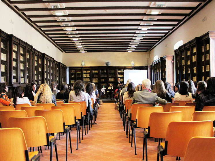 Все педагоги вузов исторических регионов пройдут профессиональное обучение до конца года