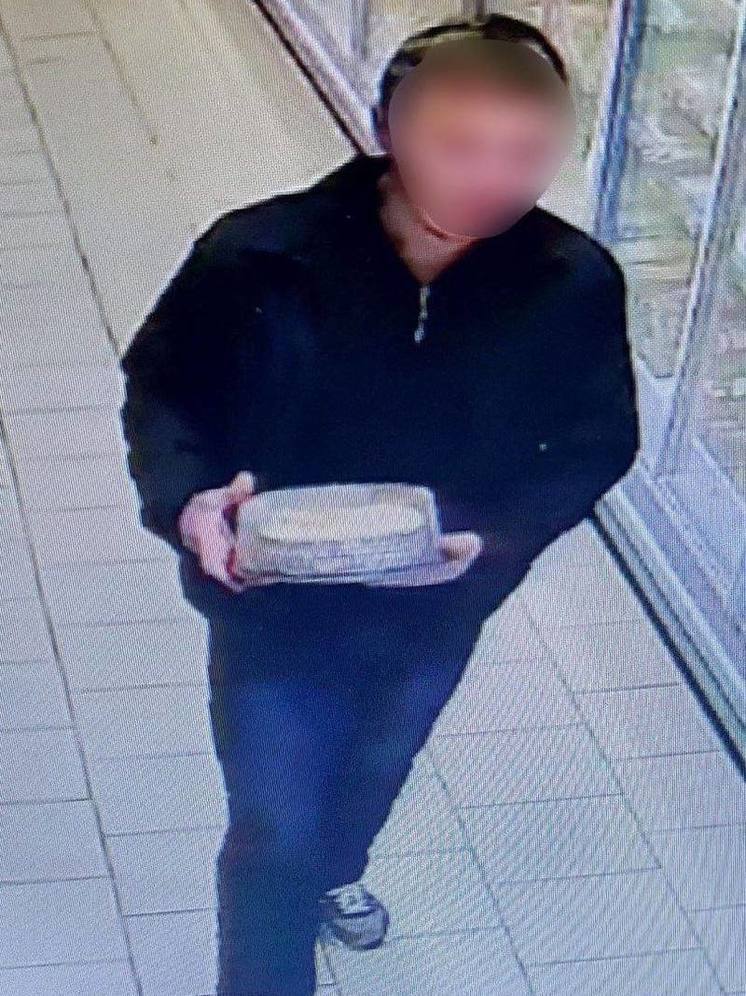 УВД: Ранее судимый сочинец продал украденный телефон и купил торт и спиртное