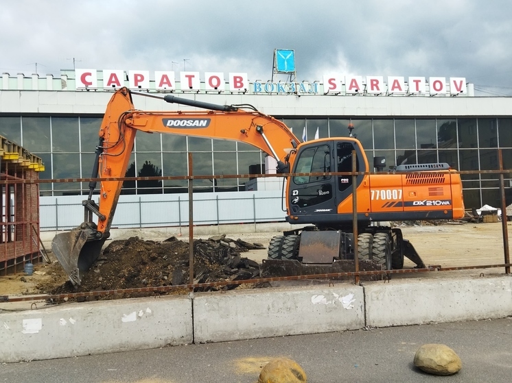 Приставы встретили должника по алиментам из Саратова на перроне вокзала
