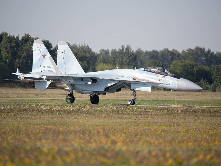 Офицеров ВСК России осудили за хищение авиатоплива более чем на 12 млн рублей