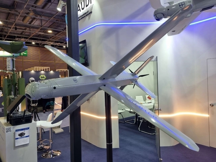 Украинский дрон "Булава" очень похож на российский беспилотник "Ланцет"