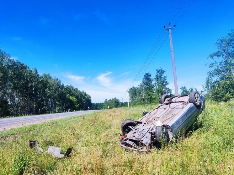 Водитель Opel улетел в кювет в Веневском районе Тульской области