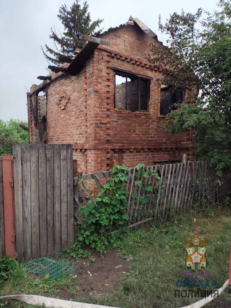 Житель Омской области поджёг дом со своей знакомой внутри: женщина погибла