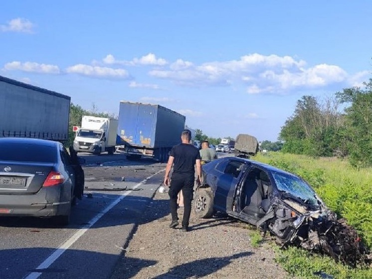 В ДНР при столкновении четырёх машин погиб один человек