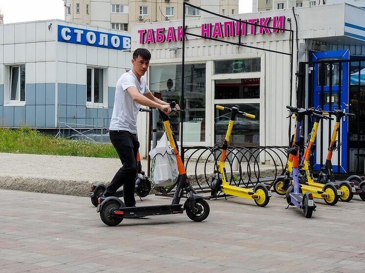 В Госдуме предложили отбирать у мигрантов липовые сертификаты о знании русского языка