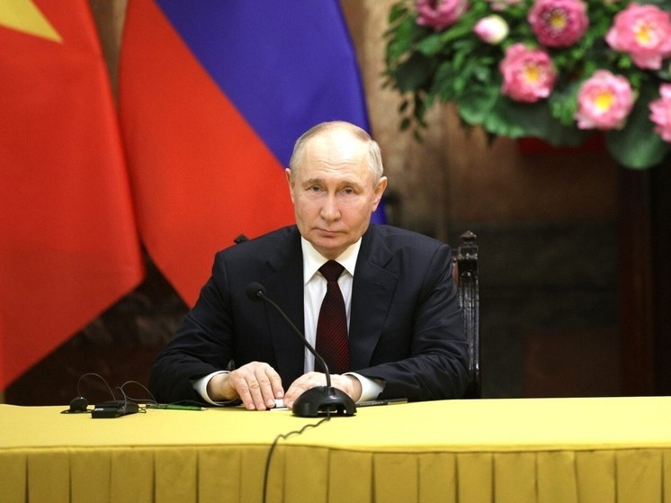 Ушаков: Запад не связывался с Россией касательно выдвинутых Путиным мирных инициатив