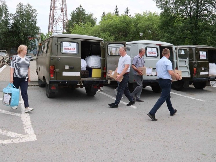 Три автомобиля УАЗ отправили в зону СВО из Тюменской области