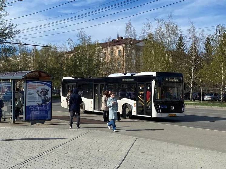 Власти Барнаула ответили на возмущения горожан по поводу проезжающих мимо автобусов