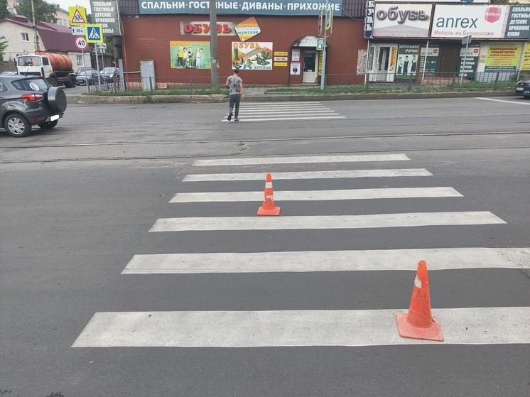 В Орле автоледи на пешеходном переходе сбила пенсионерку