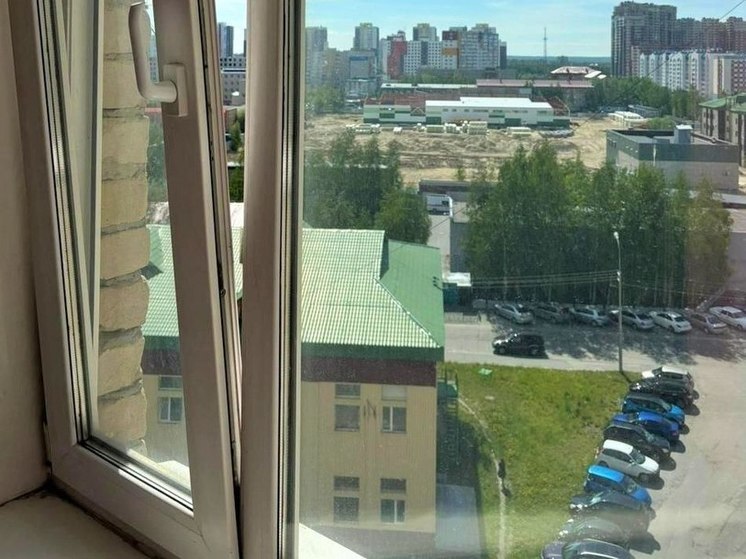 С начала мая в сургутскую травматологию после падения из окон попали пять человек