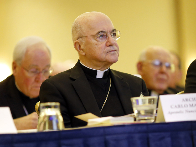 Ватикан обвиняет высокопоставленного ультраконсерватора в расколе
