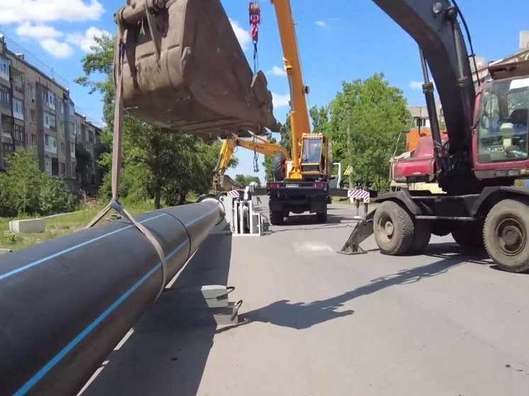 В ЛНР капремонт аварийного водовода завершён на 70%