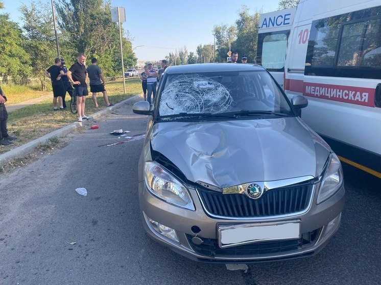 В Мариуполе пожилой водитель насмерть сбил парня