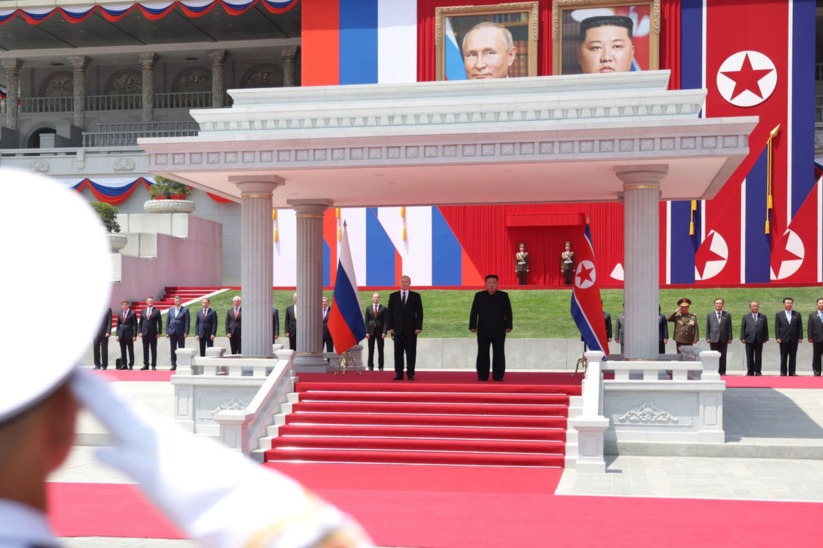 Запад после визита Путина в КНДР и Вьетнам признал превосходство российских  военных технологий - МК