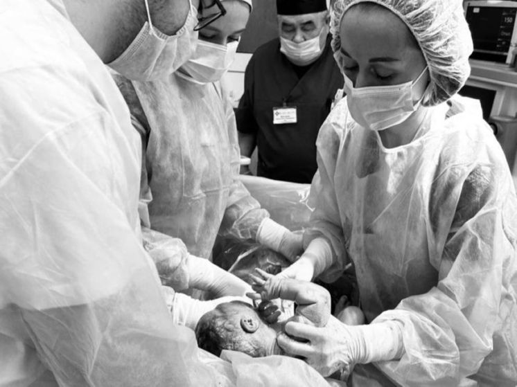 Женщина с пересаженной печенью смогла стать мамой в Подмосковье