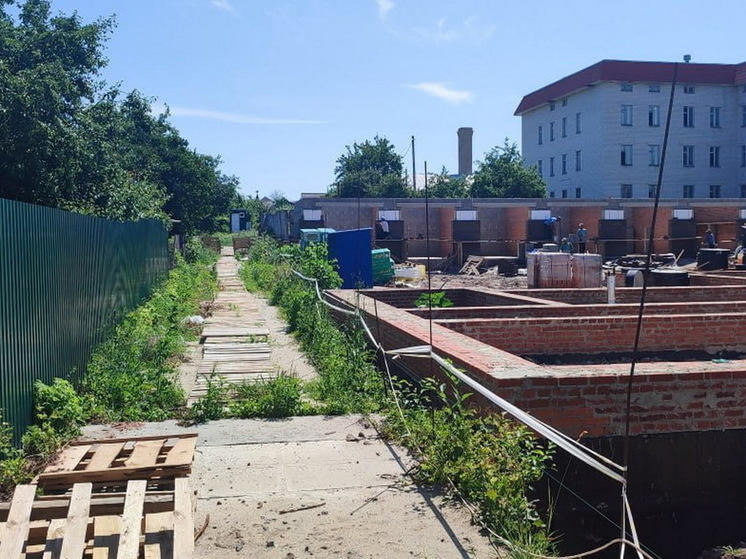 В Курске выявили нарушения на одной из проверенных за неделю стройплощадок