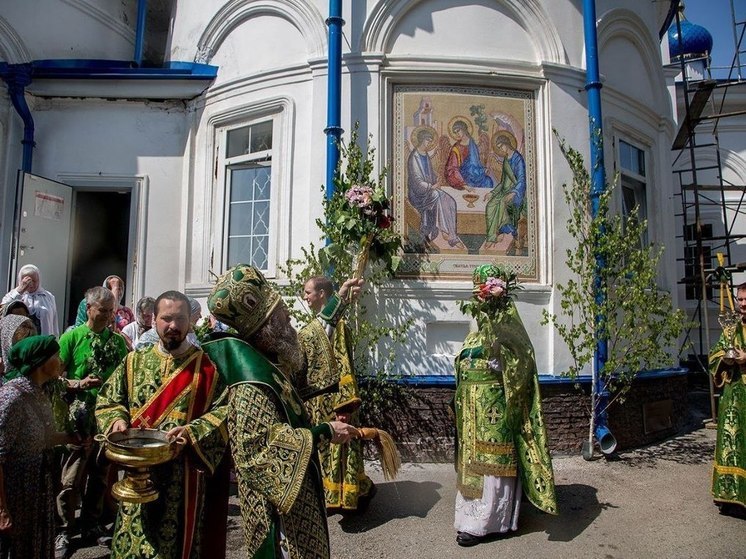 23 июня в Свято-Троицком храме Томска пройдут праздничная литургия и «Троицкий хоровод»