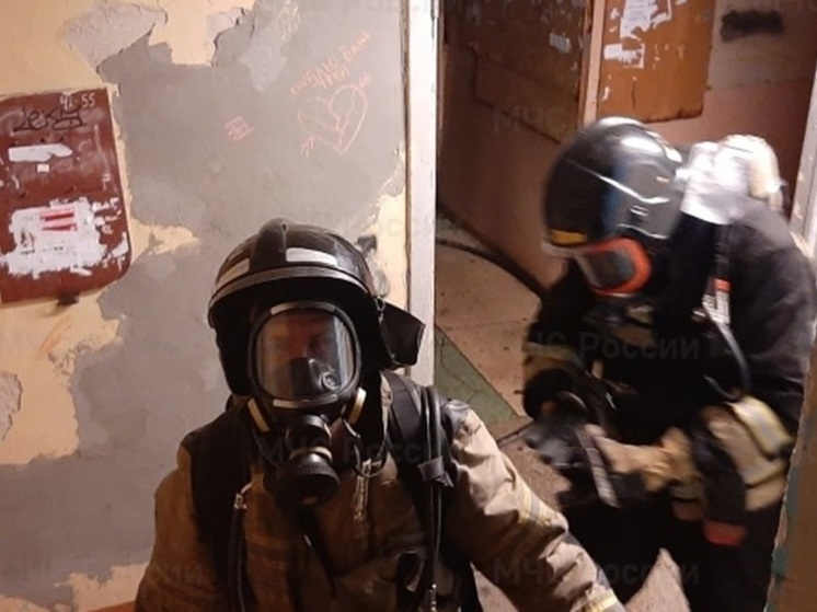 В Верхней Пышме из задымленной многоэтажки эвакуировались 35 жильцов