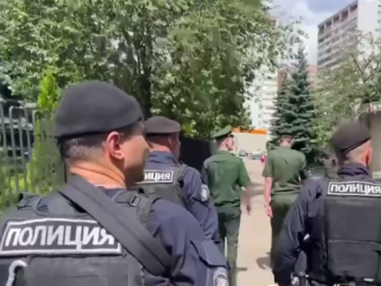 Массовый рейд по выявлению уклонистов прошел в Дзержинском