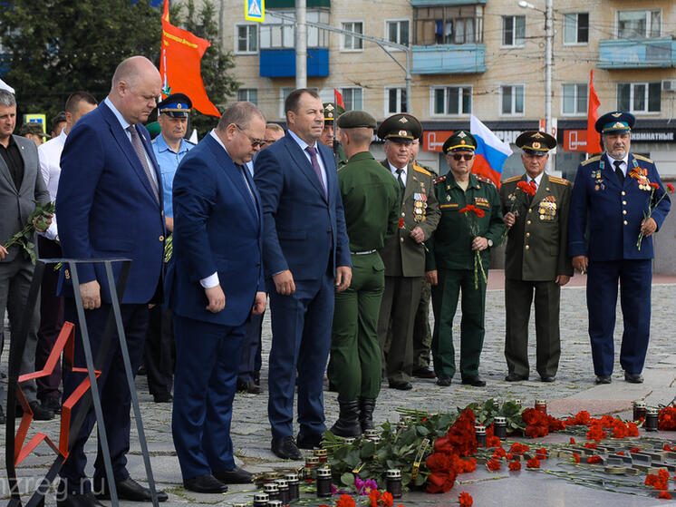 Пензенцы почтили память участников Великой Отечественной войны минутой молчания