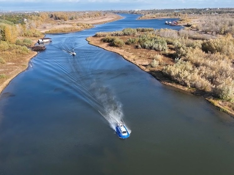  Волгоградцам спасатели напомнили о мерах безопасности на воде летом