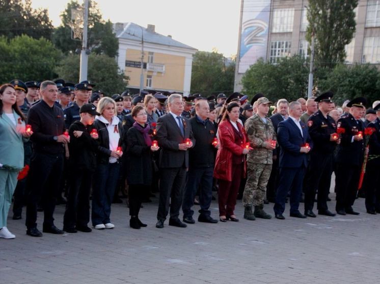 «Свеча памяти»: туляки поклонились подвигу народа в годы Великой Отечественной войны