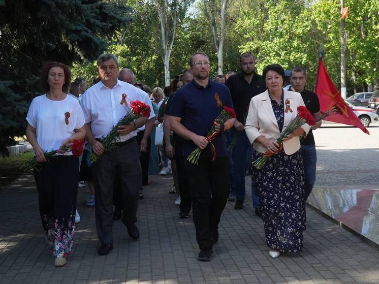 Администрация Мелитополя почтила память погибших в Великой Отечественной войне