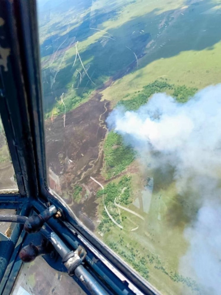 В Бурятии продолжается тушение трех лесных пожаров