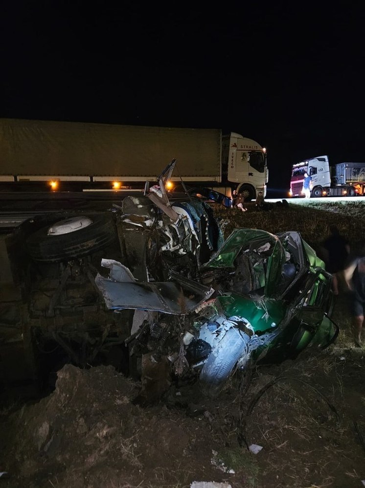 Рейсовый автобус «Ставрополь-Москва» попал в аварию в Воронежской области