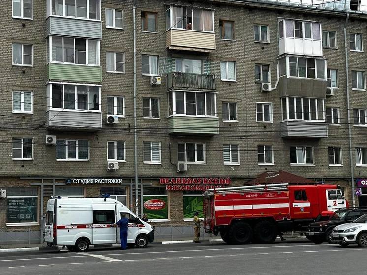 На улице Есенина в центре Рязани заметили пожарных и машину скорой помощи