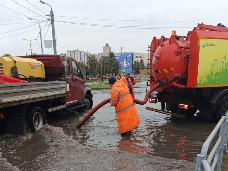 В Челябинске восстановлено движение на двух затопленных улицах