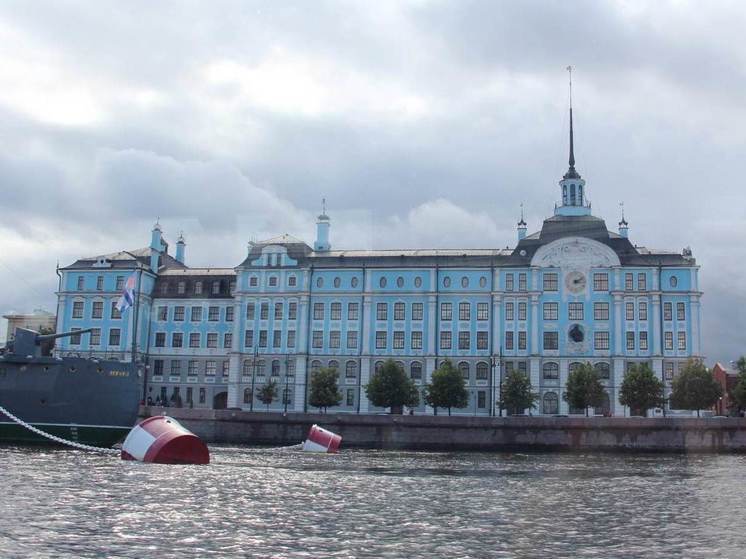 23 июня 1944 года было основано Ленинградское Нахимовское военно-морское училище, напоминает правительство Санкт-Петербурга.