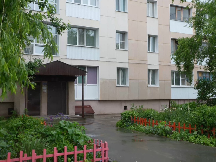 В Южно-Сахалинске с начала года отремонтировали 400 подъездов